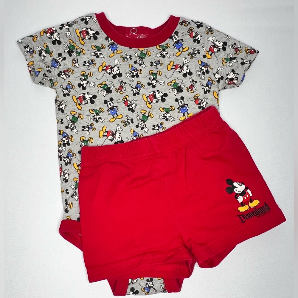 Disney Parks Disneyland 3/6M Mickey Mouse Short Sleeve Bodysuit & Shorts Set